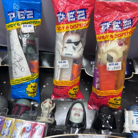 Lot of 22 Vintage Star Wars Pez Dispensers - Picture 3 of 8